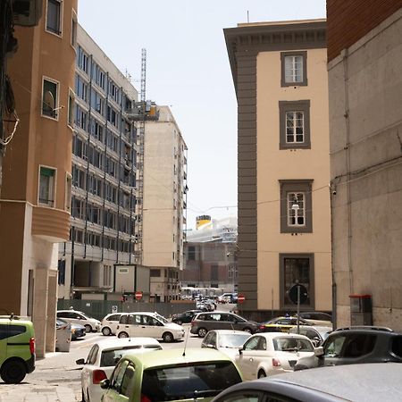 Welmy Napoli Hotell Exteriör bild