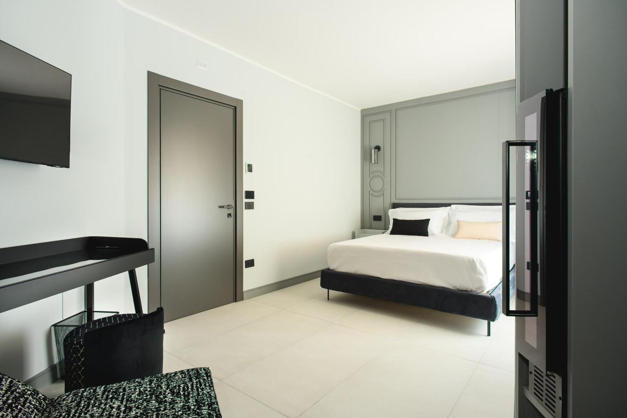 Welmy Napoli Hotell Exteriör bild