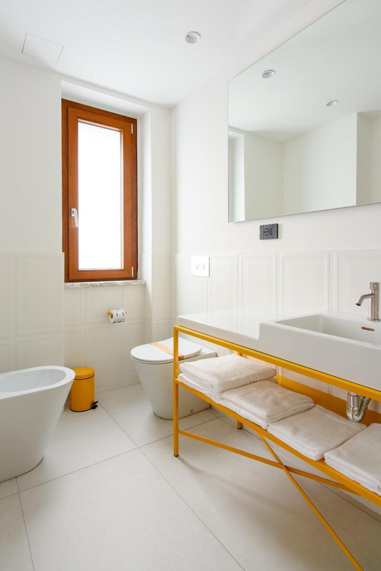 Welmy Napoli Hotell Exteriör bild
